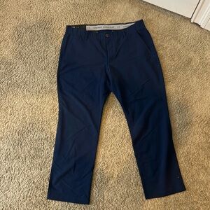 Mens Under Armour Golf Pants in Navy size 40/30